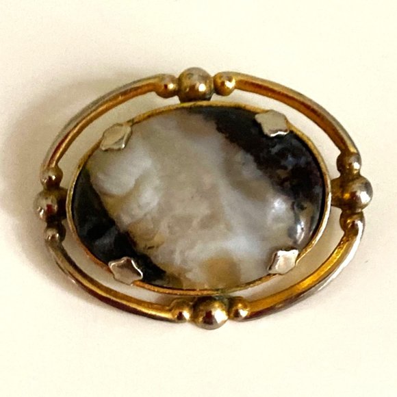 Vintage polished stone oval brooch - Picture 1 of 3